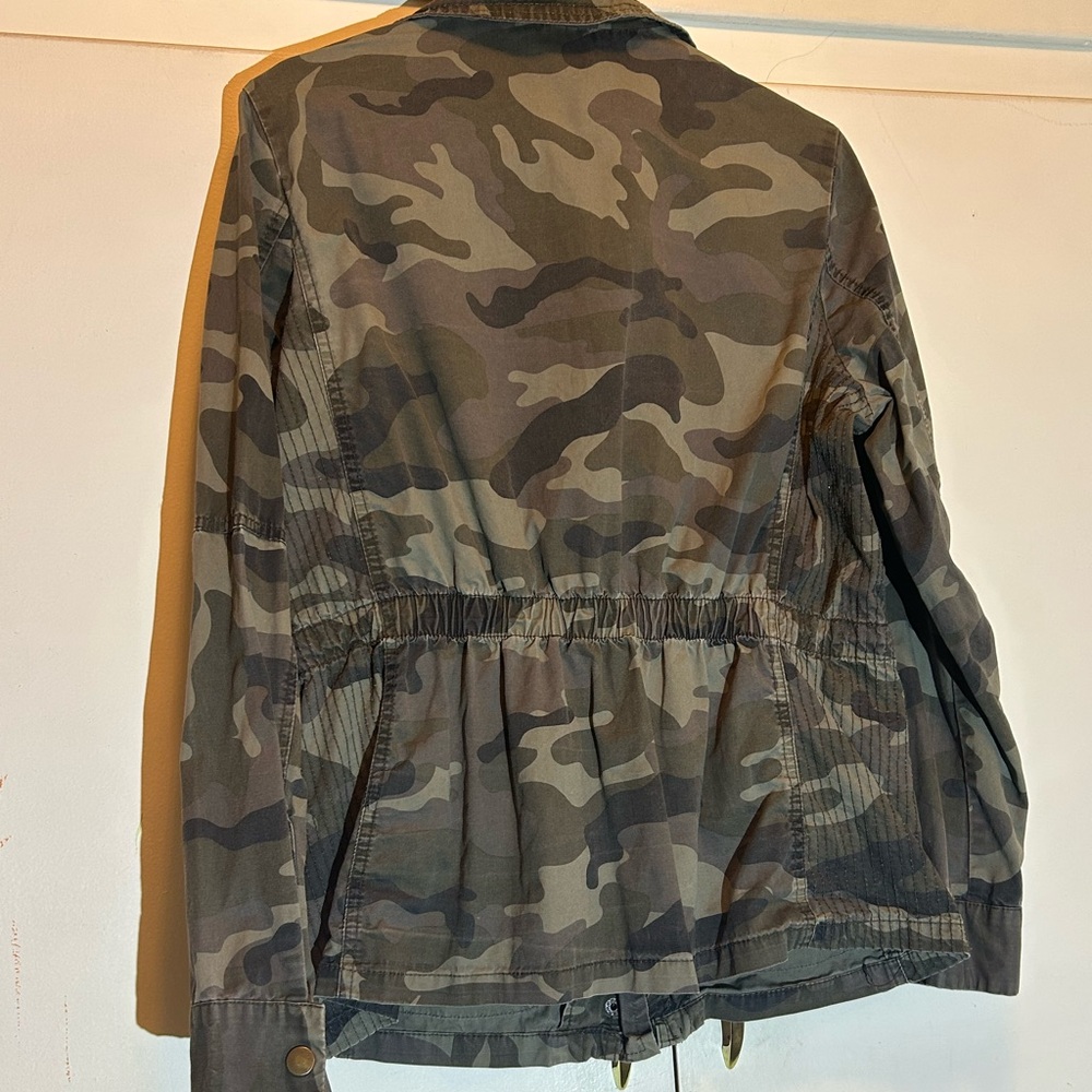 Love Tree Camouflage Jacket - Picture 4 of 15